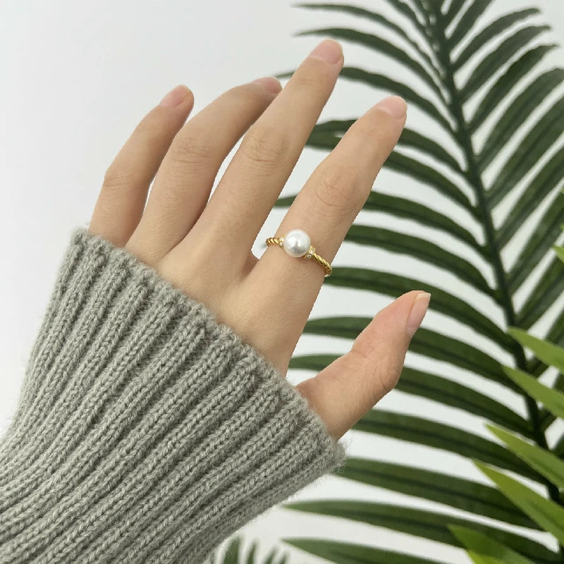 Coquille Pearl Ring