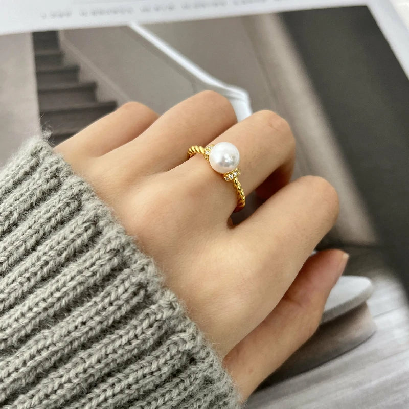 Coquille Pearl Ring